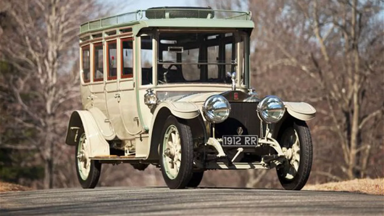 Record mondial: Un Rolls-Royce Silver Ghost, vândut la licitație cu 5 milioane lire sterline