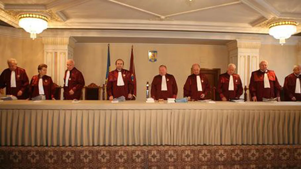 Curtea Constituțională se reunește vineri la ora 9:00 pentru votul consultativ pe cererea de suspendare