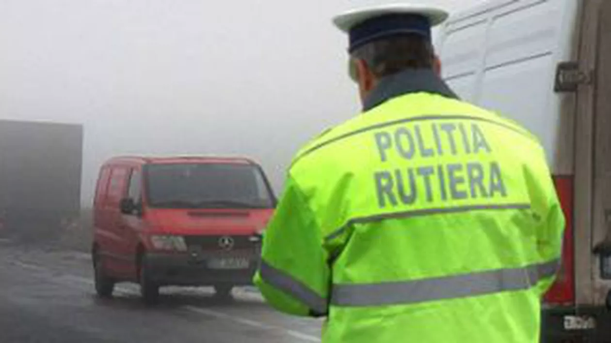 Grav accident rutier la ieșirea din Fălticeni: Opt răniți, între care trei copii, după ce un autocar s-a răsturnat pe DE 85