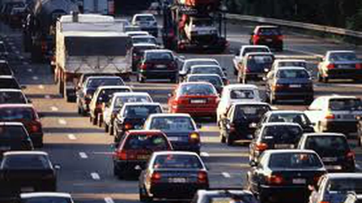 Noi limite pentru emisiile de CO2 ale autoturismelor, impuse de Comisia Europeană