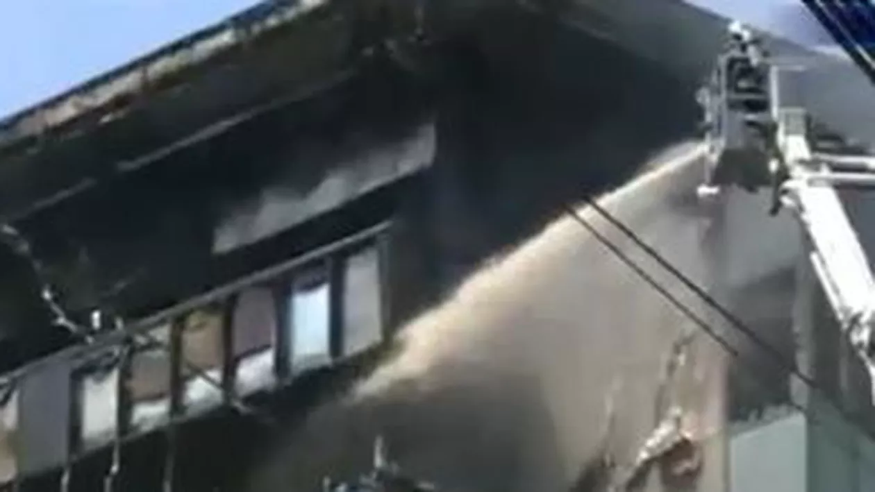 Parchetul a deschis o anchetă penală privind incendiul de joi din Capitală, de pe strada Virtuții
