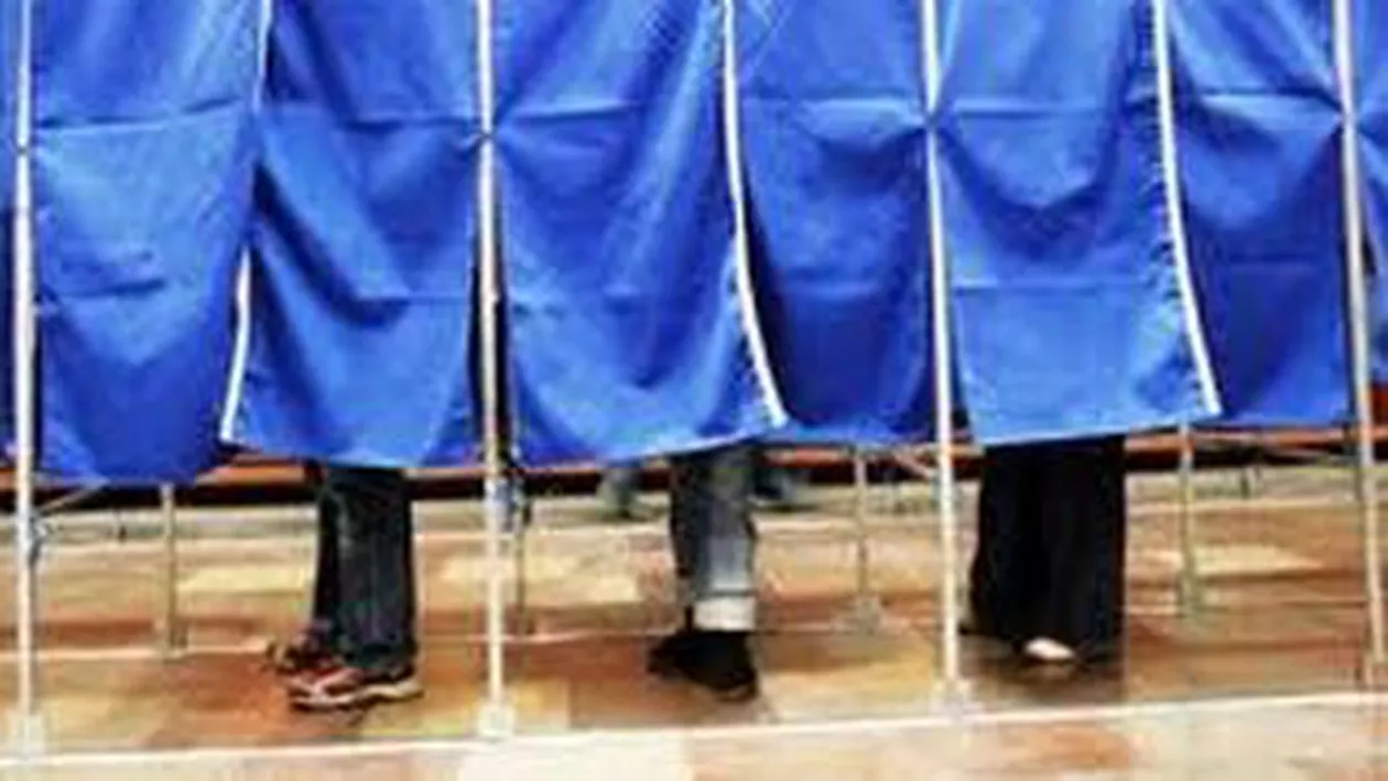 PDL atacă la Curtea Constituțională Legea referendumului și Legea privind atribuțiile CCR