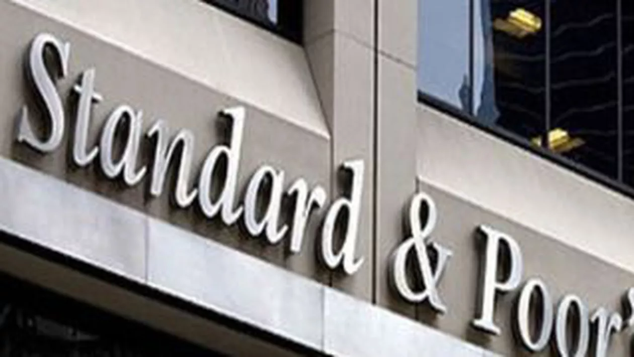 S&P: Investitorii ar trebui să vândă repede acțiunile deținute la companii spaniole