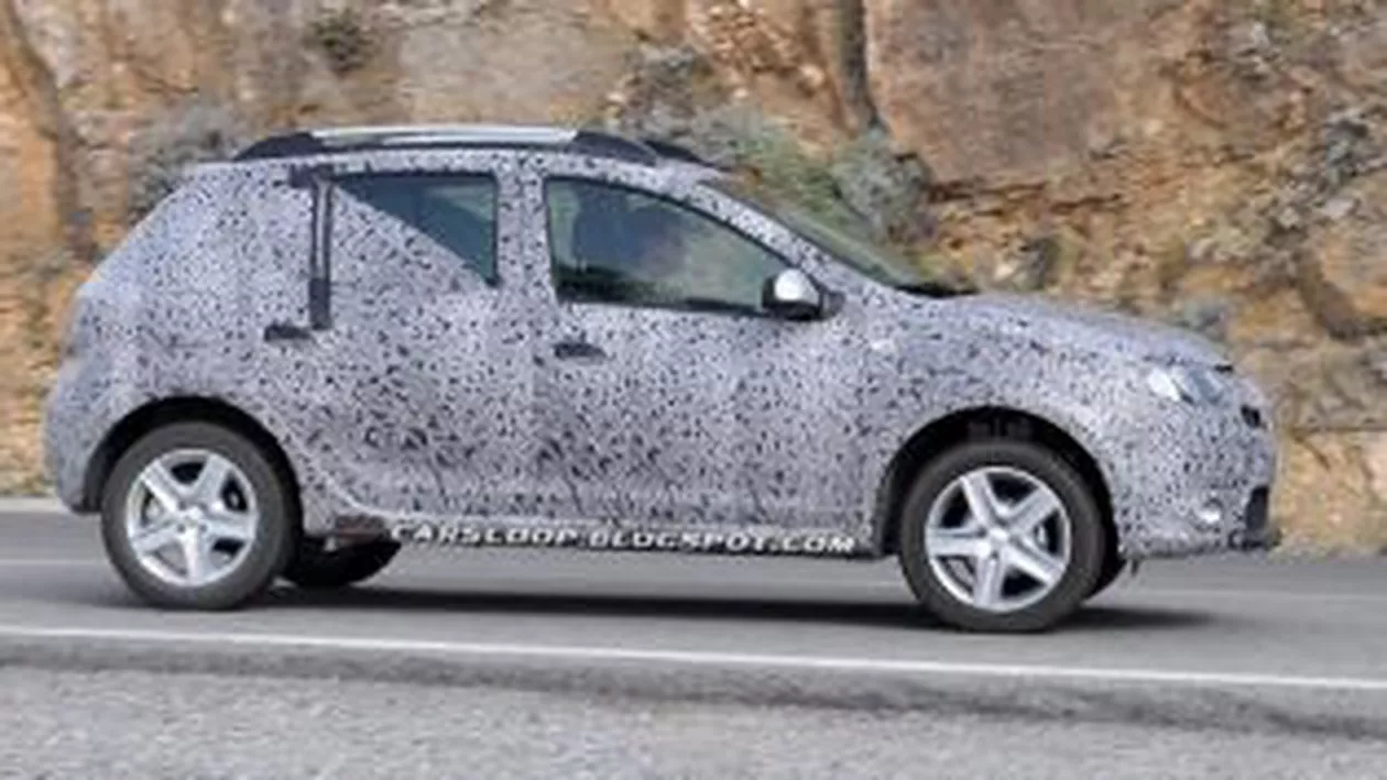 Poze spion cu noul Dacia Sandero Stepway (FOTO)
