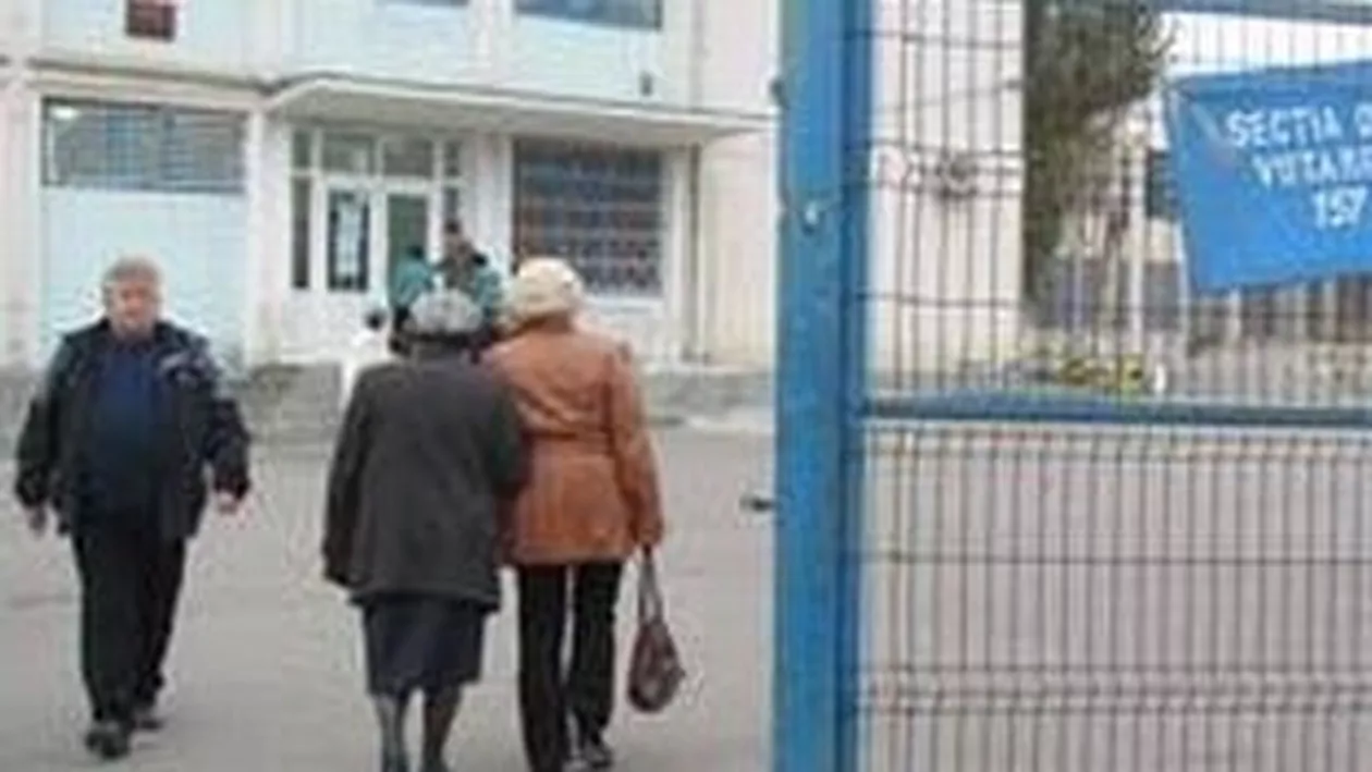 Votul în Mamaia: Se încearcă mituirea turiştilor pentru prezența la urne