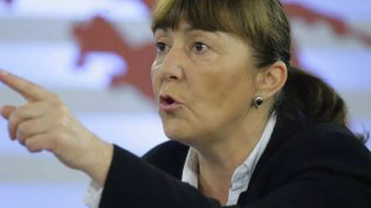 Macovei: Mulțumesc celor care au înţeles că ne-am luptat pentru statul de drept, împotriva imposturii, furtului şi a bolşevismului