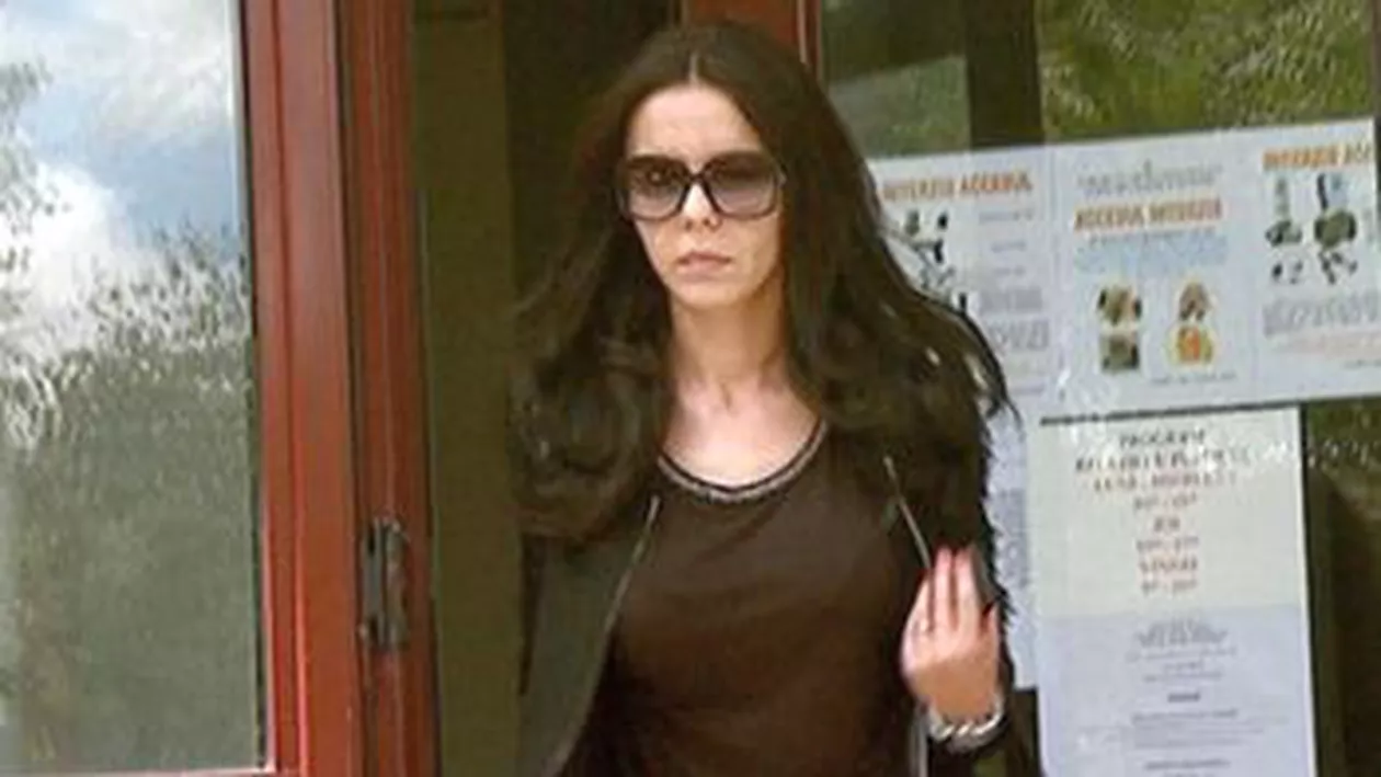 Andreea Marta, lidera unei rețele de prostituție, va fi judecată în stare de libertate