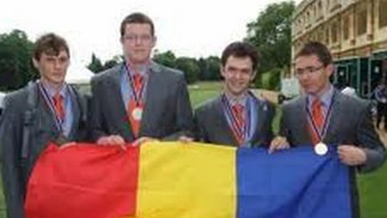Patru medalii pentru elevii români la Olimpiada Internaţională de Chimie