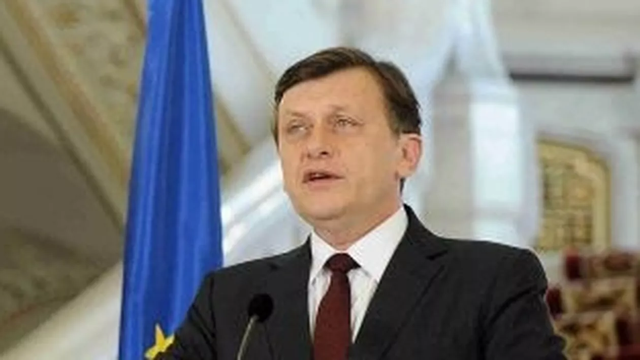 Crin Antonescu: În fond, Traian Băsescu a fost demis. În formă, așteptăm verdictul CCR