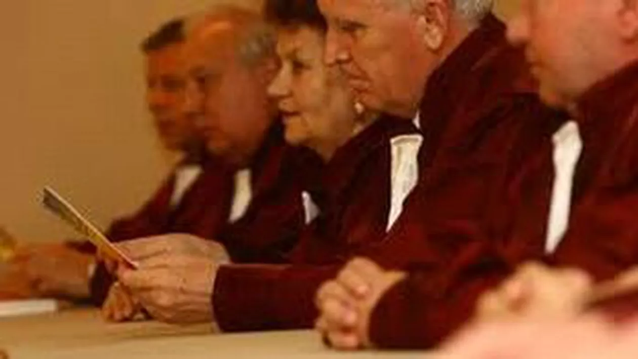 CCR dezbate rezultatul referendumului. Zegrean: „Am cerut INS date referitoare la numărul cetățenilor cu drept de vot”