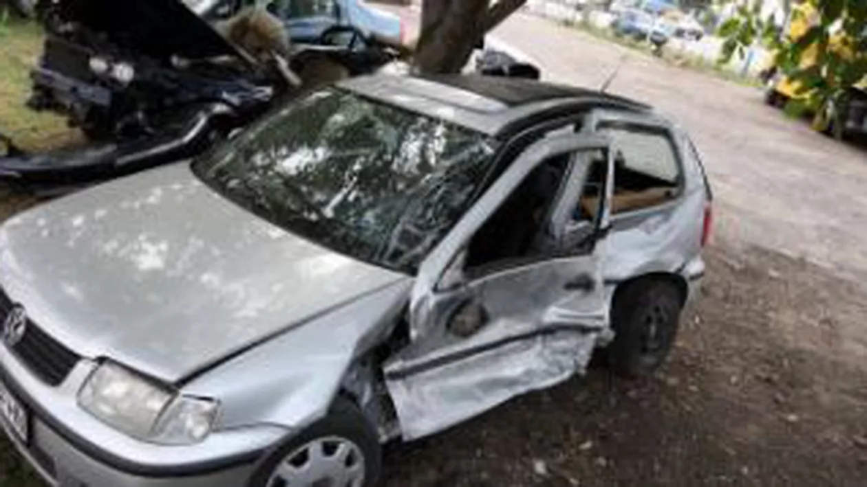 Șase mașini, implicate într-un accident pe DN1, în apropiere de Ploiești. Două persoane au fost rănite