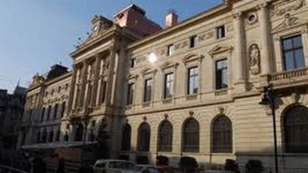 Monedă pentru comemorarea a 90 de ani de la naşterea lui Marin Preda, pusă în circulație de BNR