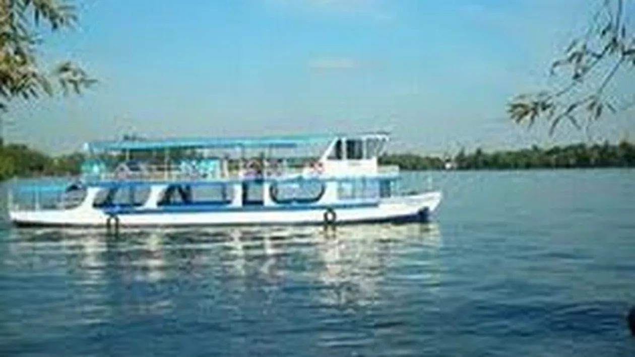 Bucureștenii se vor putea plimba gratuit cu vaporașul pe Herăstrău, miercuri, de Ziua Marinei