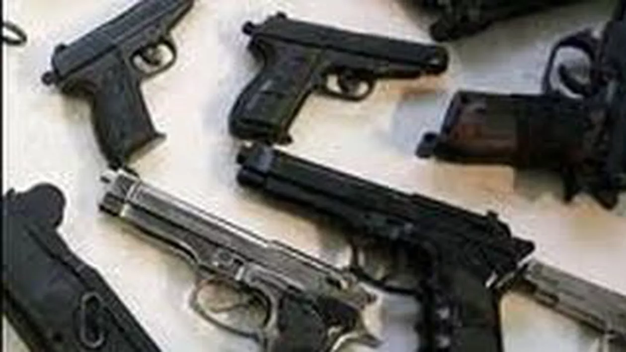 Mafiot italian prins la Pitești: Bărbatul era căutat pentru trafic de arme și de droguri