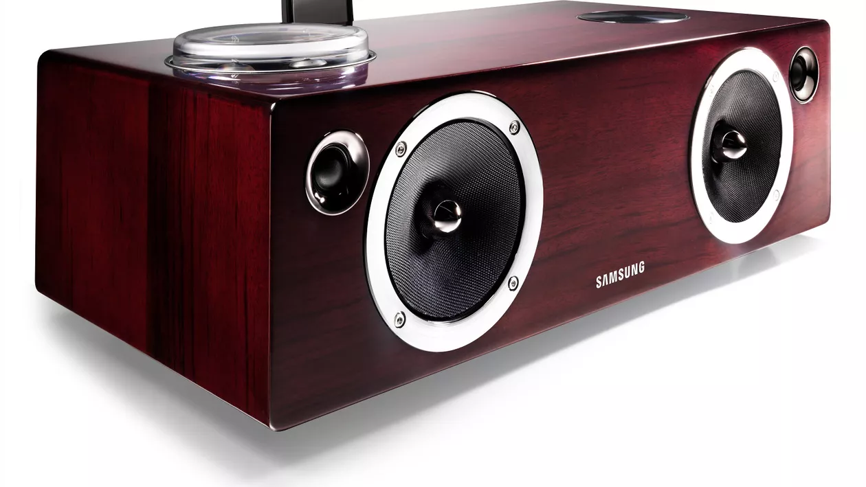 Samsung aduce în Romania sistemele audio wireless de docking cu tehnologia amplificatorului cu tub vidat (FOTO)