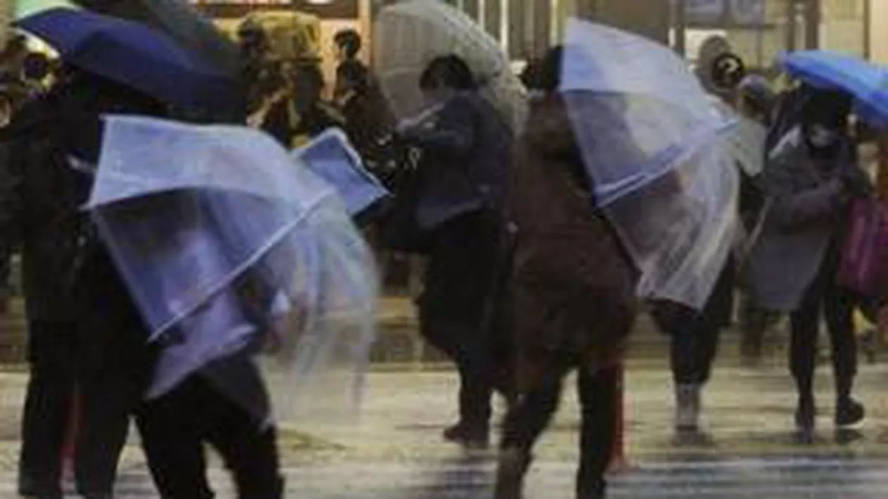 Avertizare de ploi și vijelii, valabilă pentru mai multe județe: Vezi aici zonele vizate