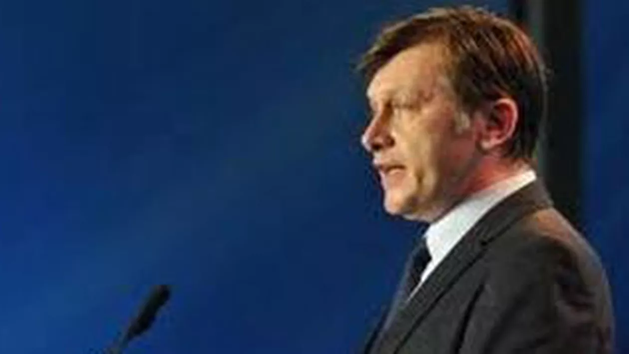 Chiulul lui Antonescu din Parlament se prelungește până miercuri