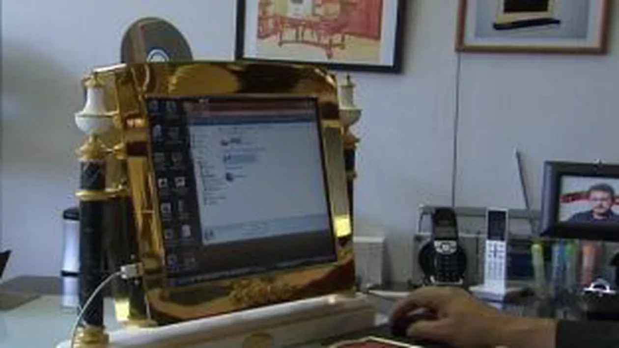 Computerul placat cu aur, creat de un român stabilit în Franța. Bijuteria high-tech costă 17.000 euro (VIDEO)