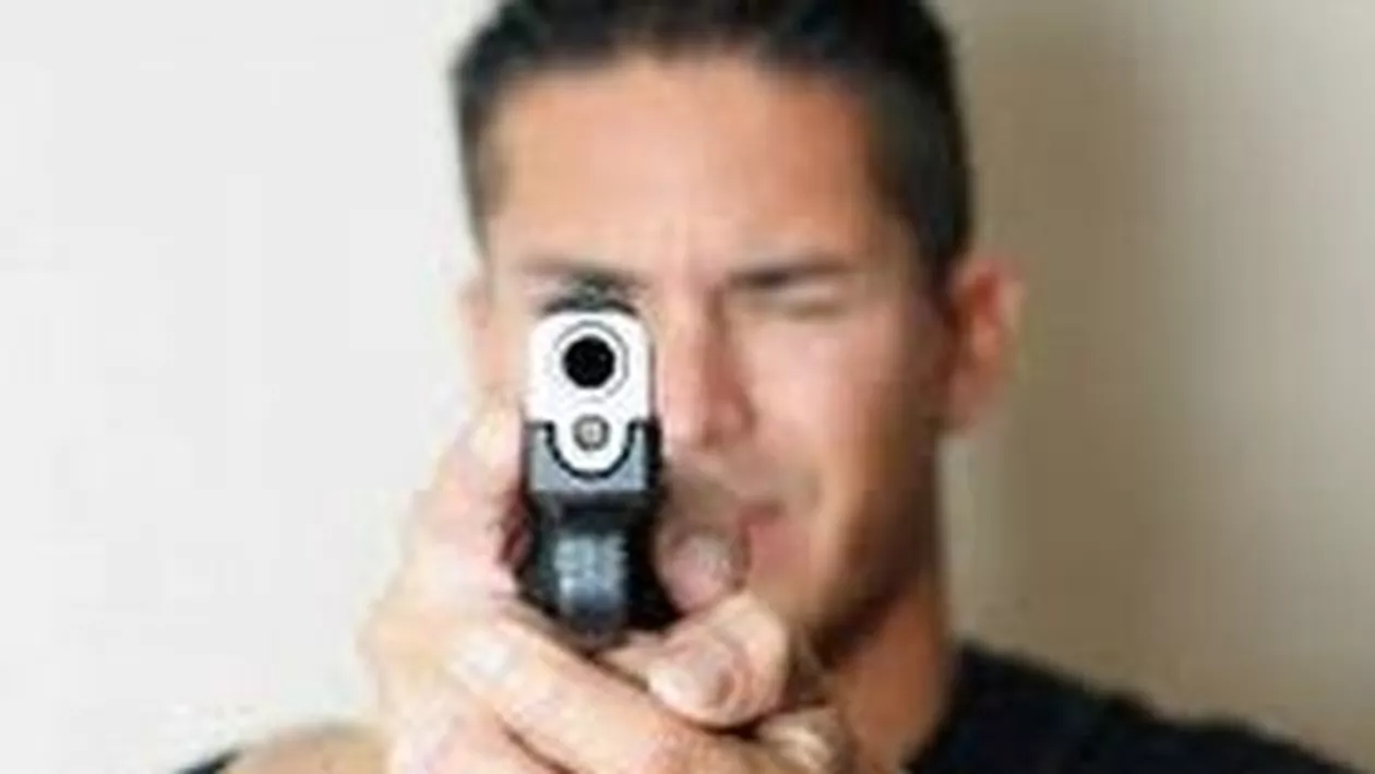 Conflict armat în zona Văcărești din București: Un tânăr a rămas fără un ochi în urma unui conflict pornit de la o fată