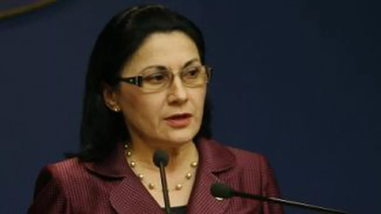 Ecaterina Andronescu: Fiecare școală decide data festivității de deschidere a noului an școlar