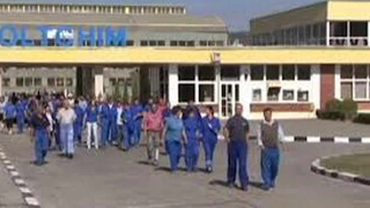 Privatizarea Oltchim: Trei investitori au depuse oferte. Dan Diaconescu și Gazprom au cerut suspendarea procesului