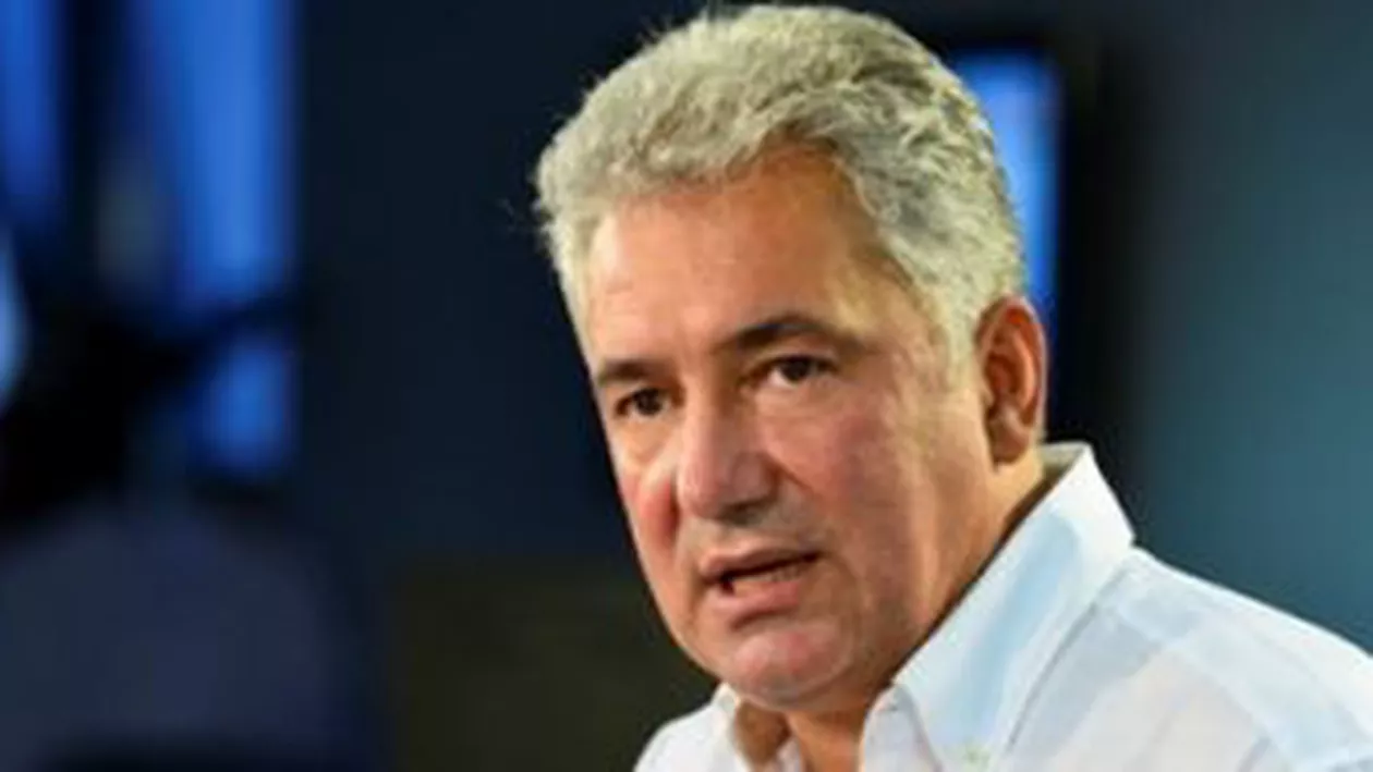 Adriean Videanu: Nu exclud un Guvern de uniune naţională după alegeri, dar e puțin probabil. PNL va ieși din USL