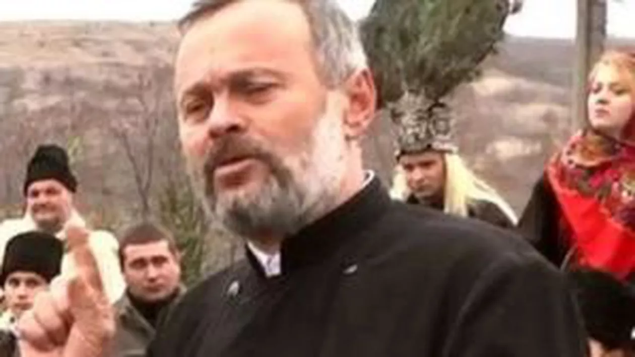 Preotul acuzat că pipăia enoriașe, nu va mai ține slujbe