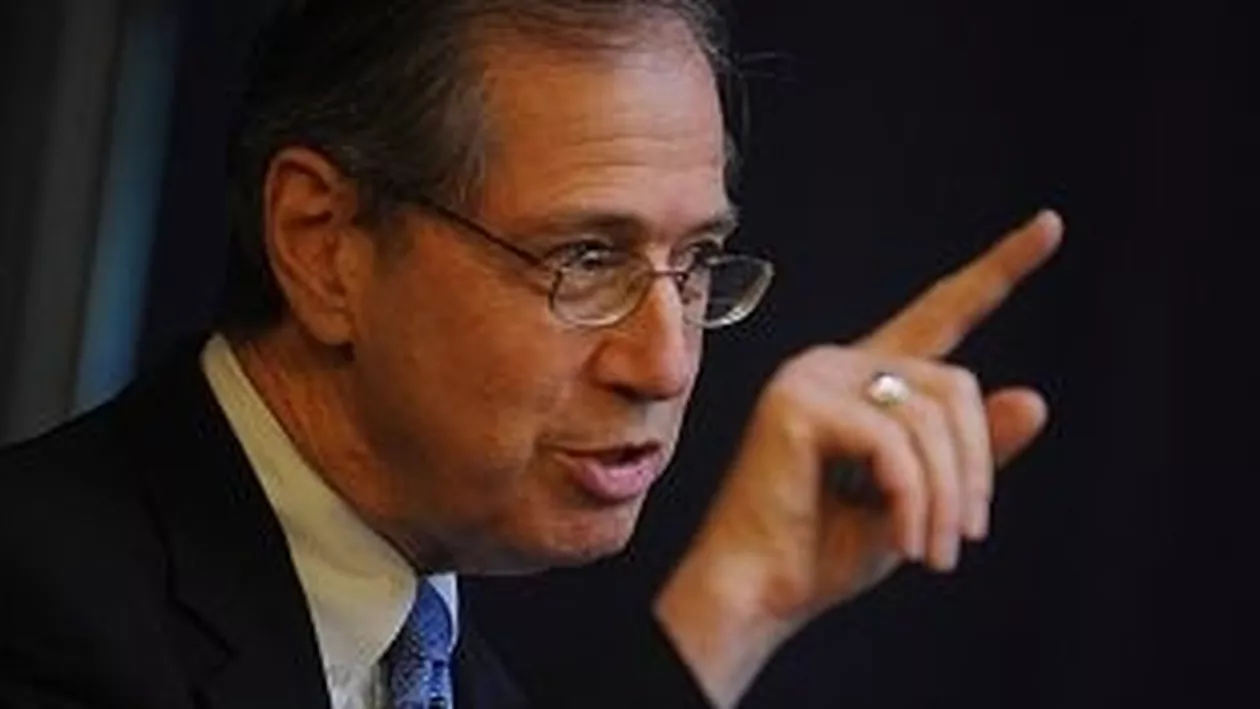 Ambasadorul SUA la București: Românii vor reuși singuri în democrație, nu cu ajutorul politicienilor