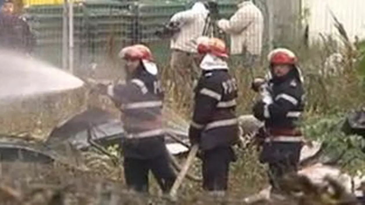 Incendiu puternic la o fabrică de teracotă din Bistriţa-Năsăud