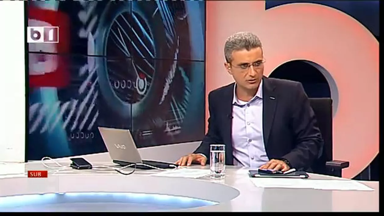 O serie de tornade au măturat statul american Texas: 50.000 de case, fără curent electric. Traficul aerian a fost întrerupt mai multe ore