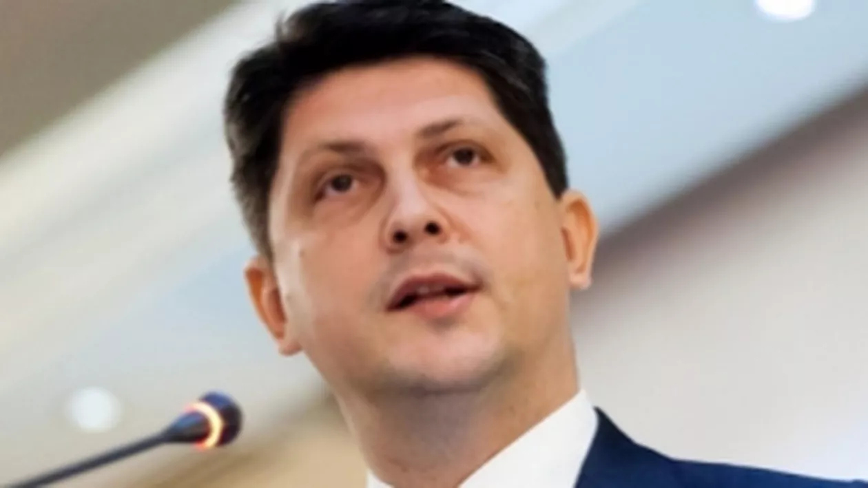 Ministrul Afacerilor Externe, Titus Corlăţean, a avut vineri o convorbire telefonică cu omologul turc, Ahmet Davutoglu, referitoare la ultimele evoluţii ale crizei siriene.