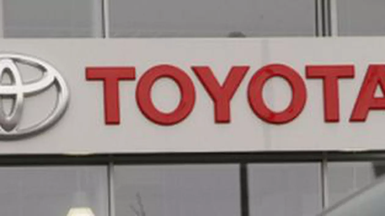 Toyota retrage de pe piață 7,4 milioane de autoturisme din cauza unor probleme la închiderea geamurilor