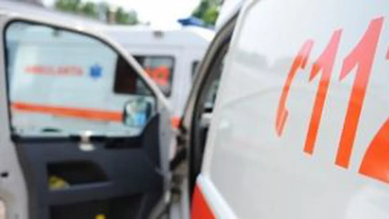 Accident în Suceava: Șase persoane au fost rănite după ce două mașini s-au ciocnit