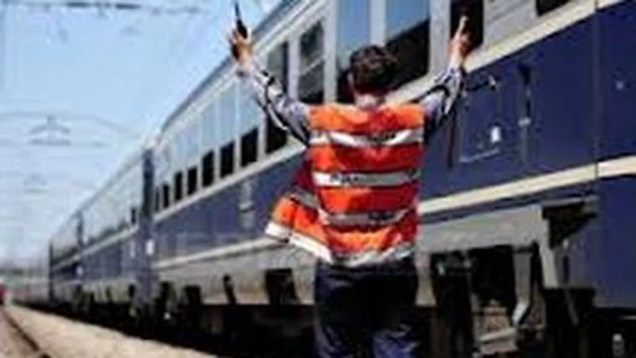 Imaginile mitei de la CFR: ”Nașii”, surprinși în flagrant în timp ce luau bani de la călători (VIDEO)