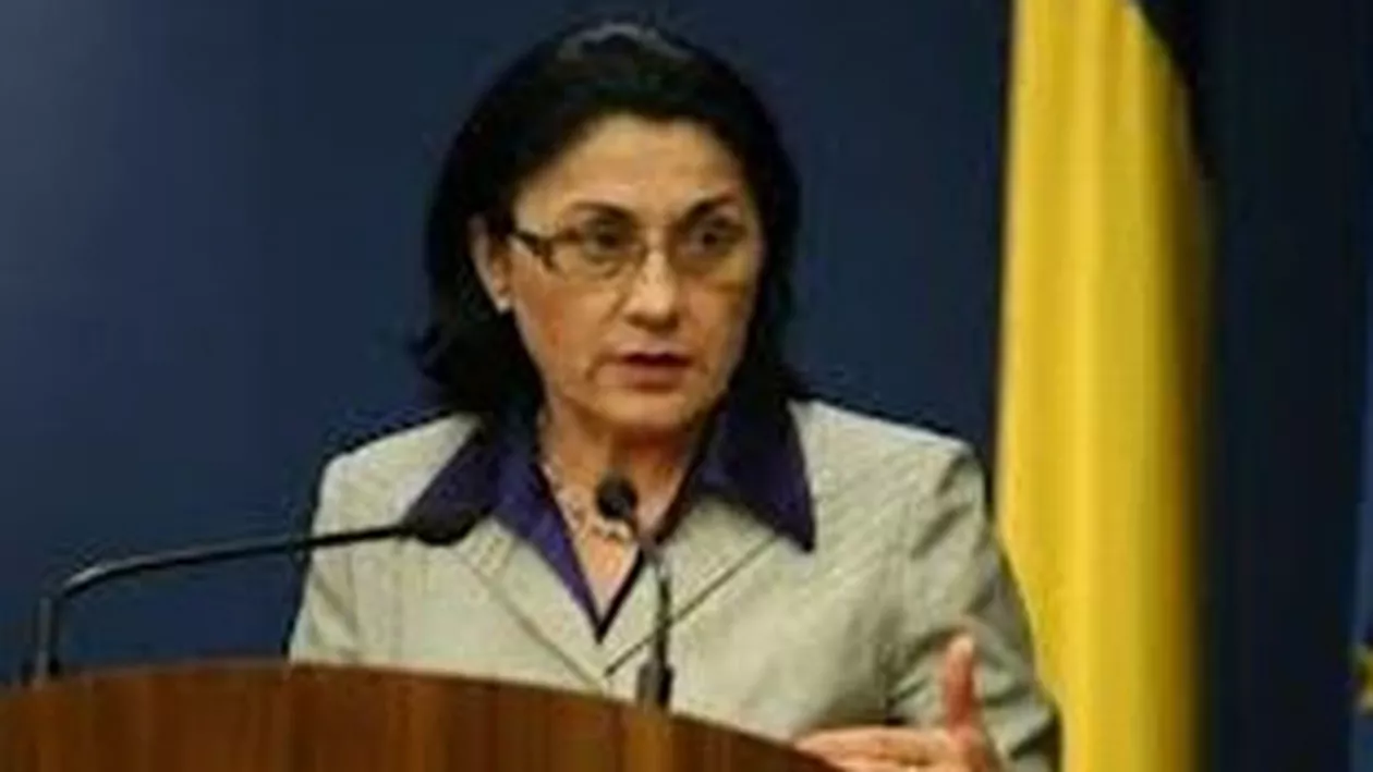 Ecaterina Andronescu: Legea educației va fi modificată astfel încât clasa a IX-a să rămână la liceu