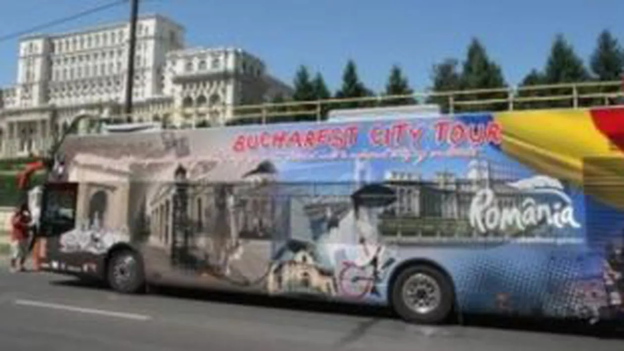 Pauză pe perioada sezonului rece: Linia de autobuze Bucharest City Tour, suspendată din 1 noiembrie