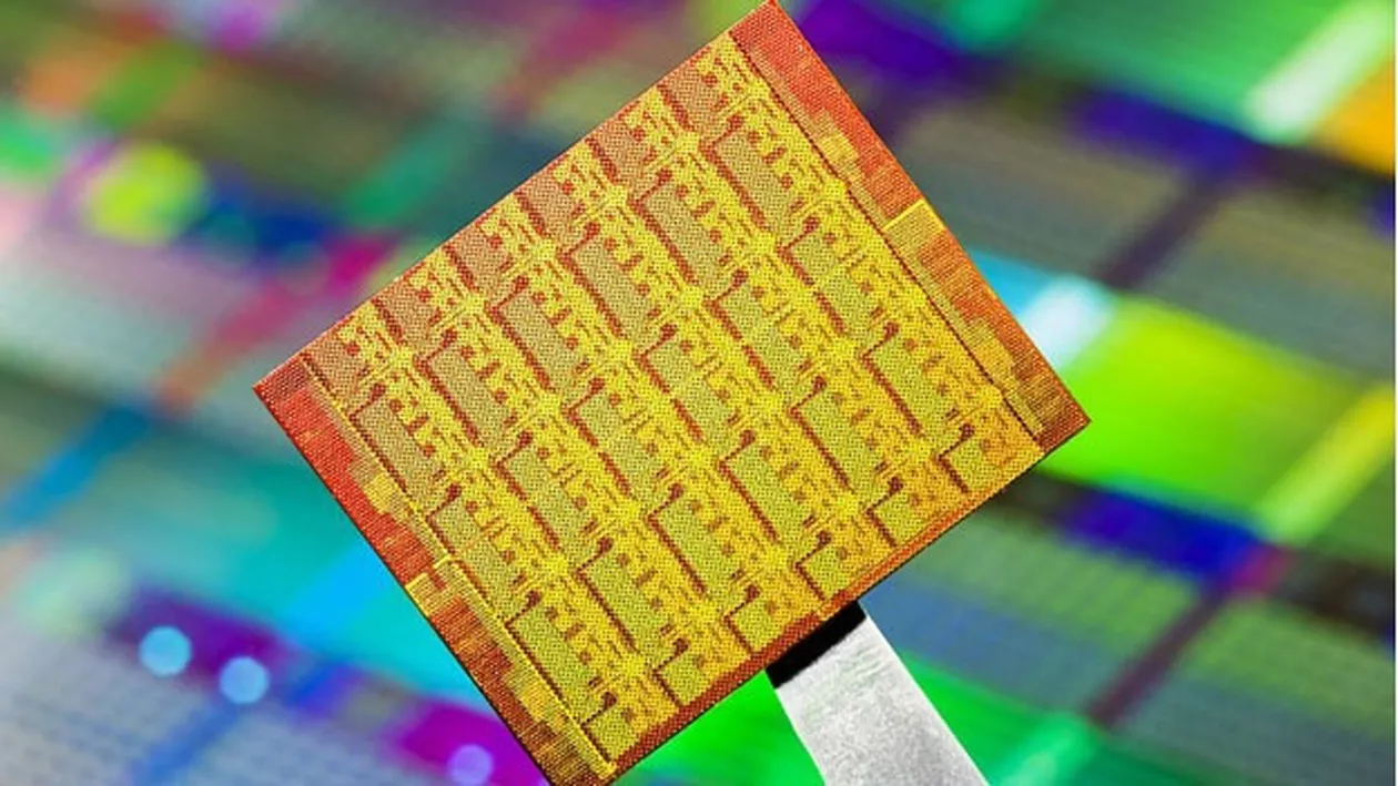 Intel pregătește un procesor cu 48 de nuclee destinat smartphone-urilor și tabletelor