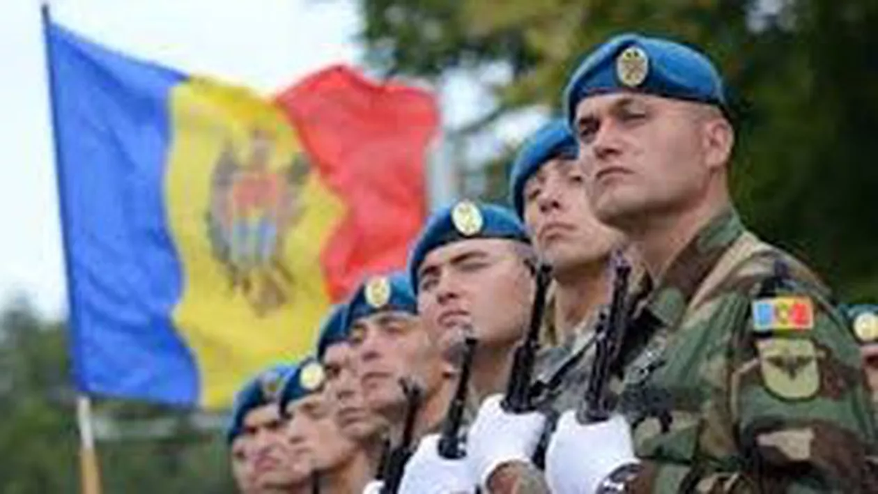 După cazul Robert Turcescu, MApN le-a retras gradele lui Kelemen Hunor și Laurei Codruța Kovesi, la solicitarea acestora