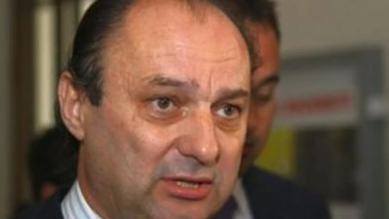 Fostul ministru al Agriculturii Ioan Avram Mureșan, internat la Spitalul Jilava, după ce a leșinat în arest
