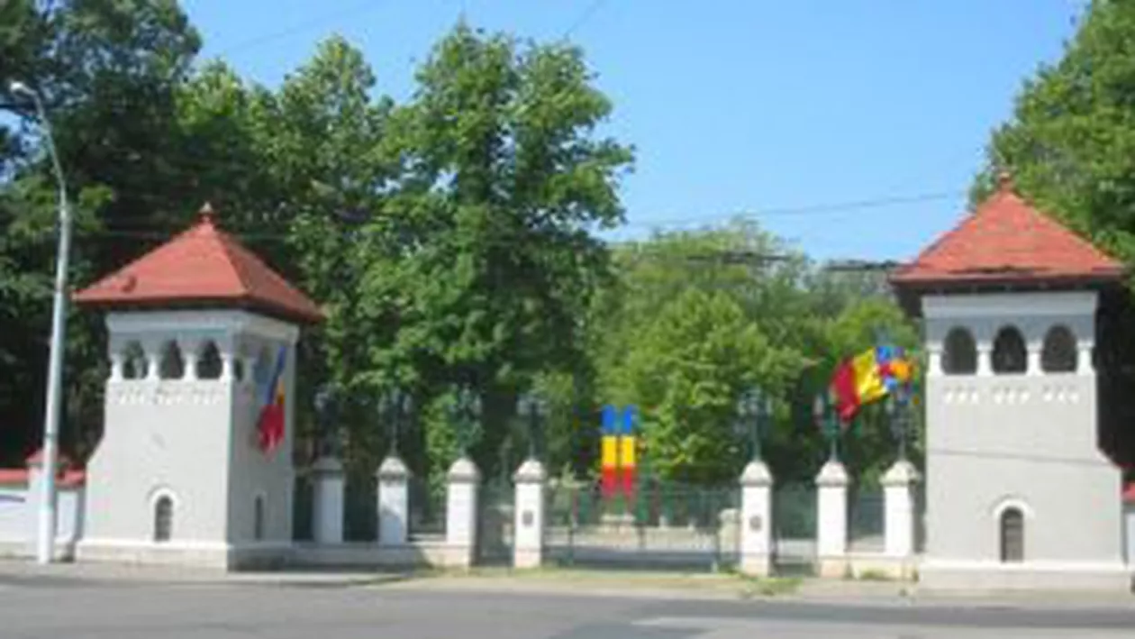 Întâlnirea dintre Traian Băsescu şi Victor Ponta s-a încheiat după aproape o oră: Cei doi nu au discutat despre reprezentarea la UE