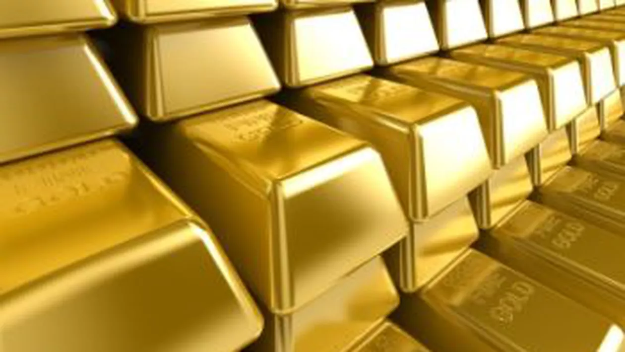 Aurul va trece de 2.000 dolari pe uncie în 2013, deoarece băncile centrale vor accelera tipărirea de bani