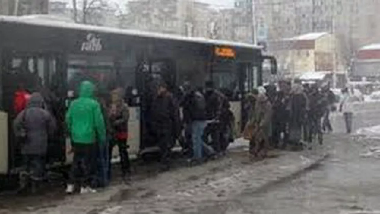 RATB modifică traseele a patru linii de autobuz, ca urmare a unor restricții de tonaj