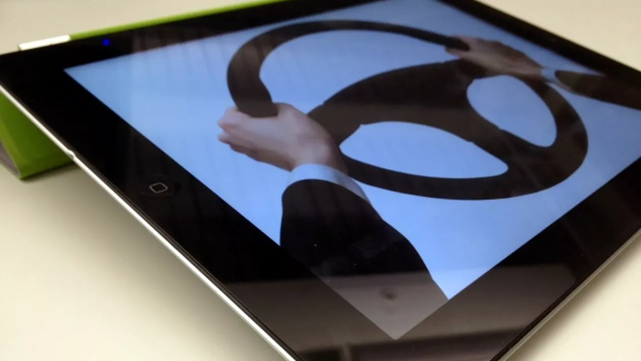 iCar: Cum arată mașina proiectată de Apple! (FOTO)