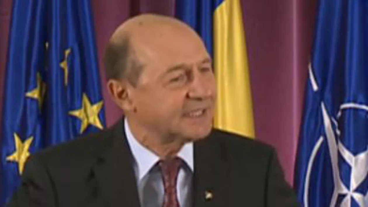Traian Băsescu: Premierul să nu mai atace instituțiile statului. Mai bine aprecia prestația procurorilor decât să acuze CSM că a organizat un circ