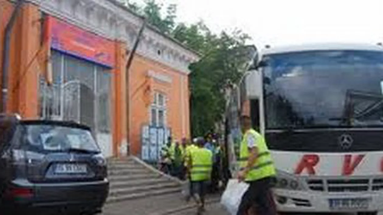 Toți membrii PNG Mediaş au demisionat în bloc și s-au înscris în PDL, din cauză că Becali candidează la USL