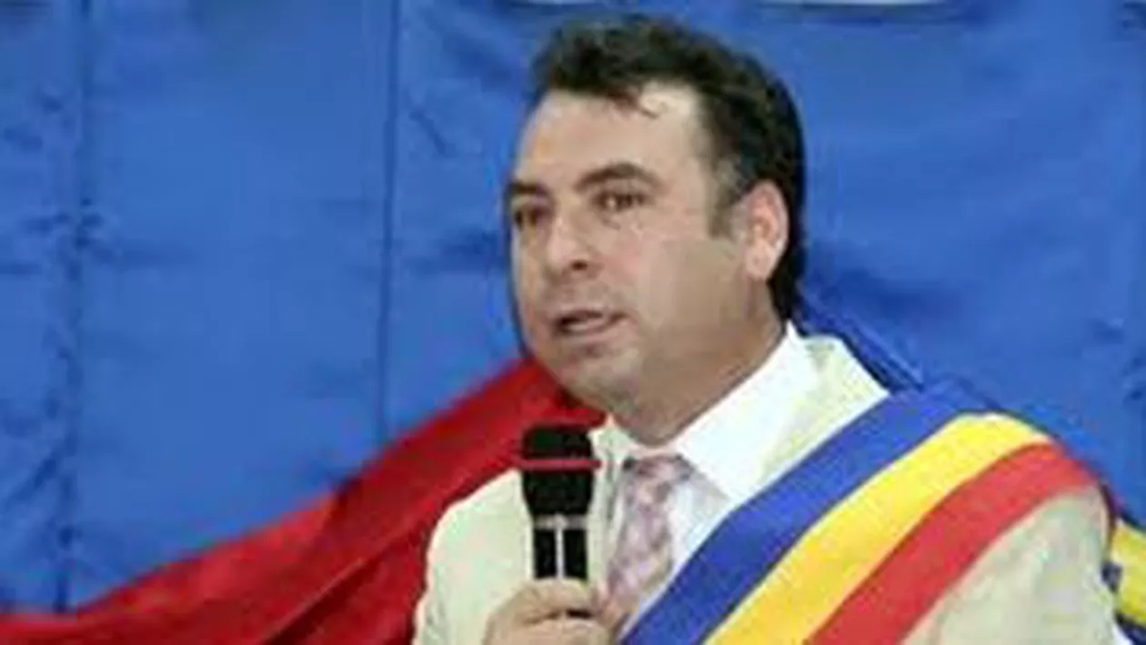 Primarul orașului Năvodari, acuzat de dare de mită, rămâne în arest preventiv. Decizia este definitivă