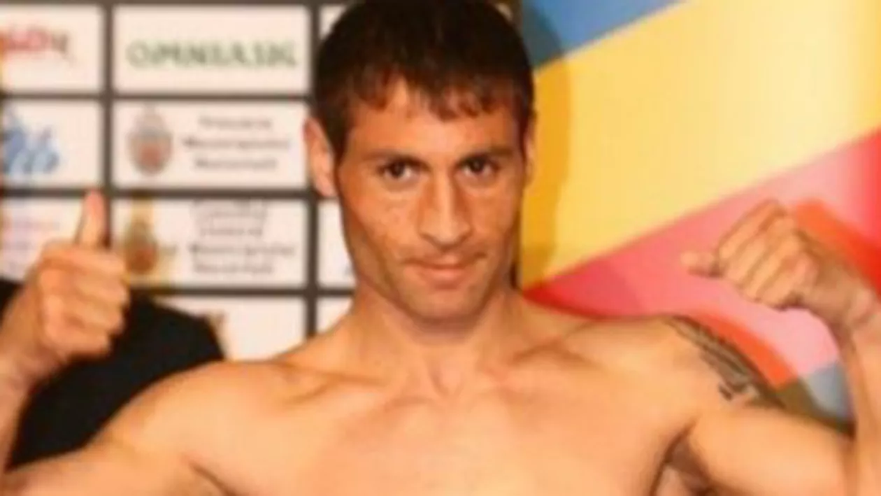 Box: Viorel Simion și-a păstrat titlul WBC International la categoria pană, după ce l-a învins prin abandon pe filipinezul Ryan Sermona (VIDEO)