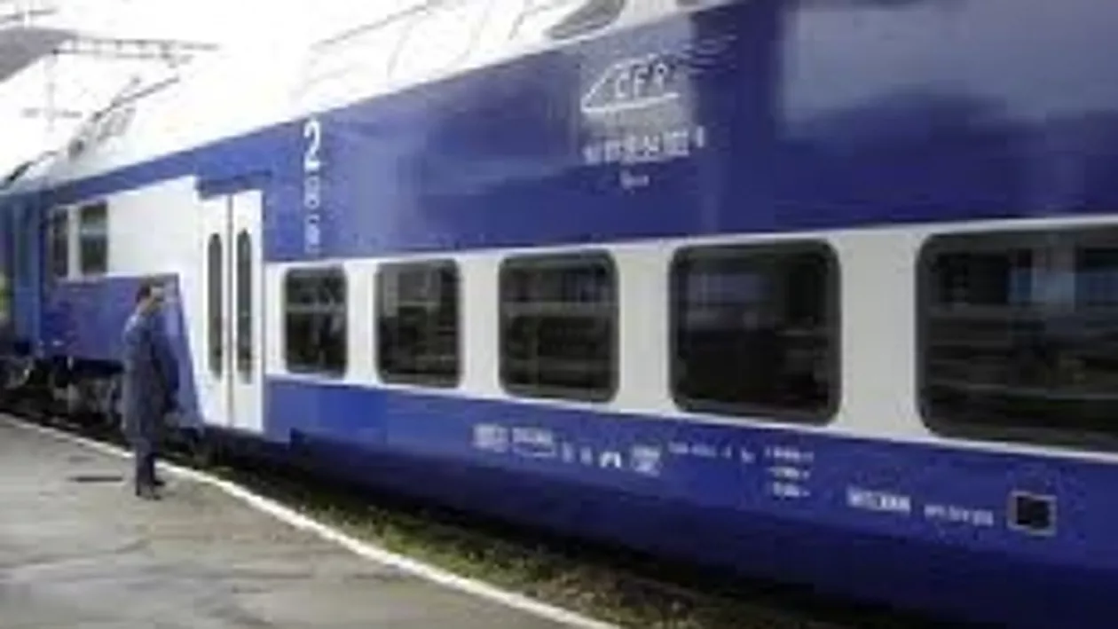 În luna decembrie, CFR Călători oferă reduceri la biletele de tren cumpărate online