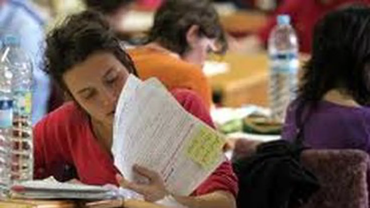 Guvernul ar putea declara 10 decembrie zi liberă pentru universități, pentru ca studenții să voteze în localitățile de domiciliu