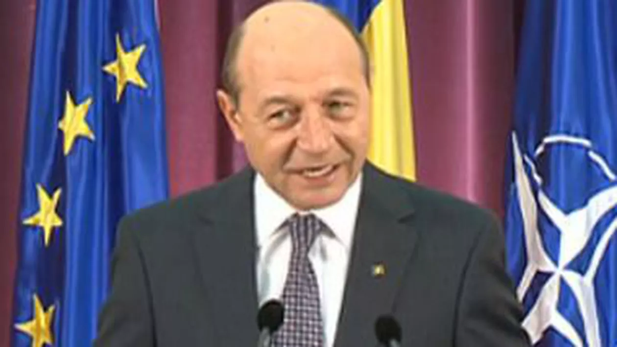 Traian Băsescu: USL mă folosește ca subiect de campanie. Mint de 6 luni că vor coabitare, dar spun că alegerile sunt continuarea luptei cu mine